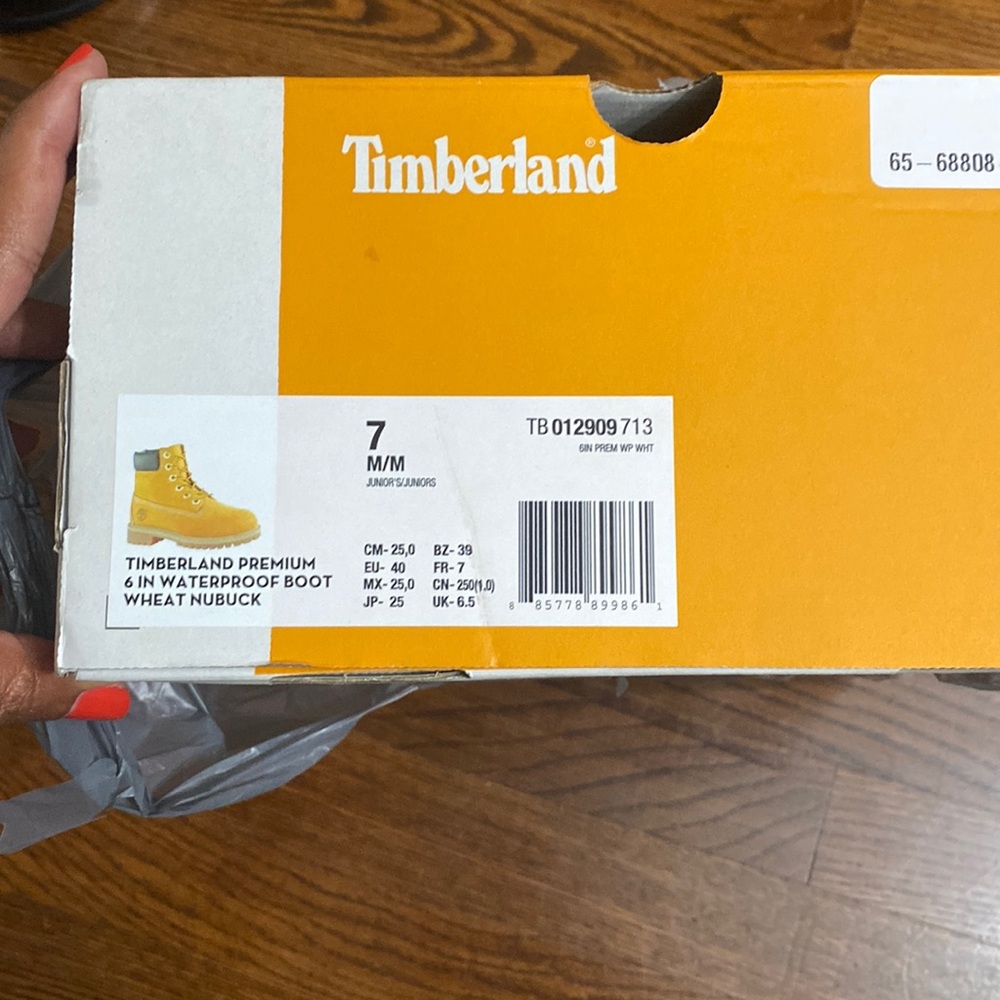 Tan Timberland - Picture 2 of 3